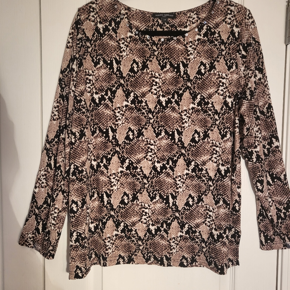 Lightweight Snake Print Top